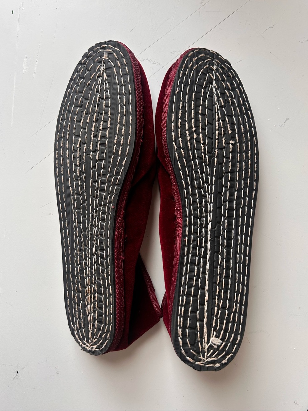 ViBi Venezia Burgundy Velvet Classic Furlane Slippers. - Picture 2 of 6
